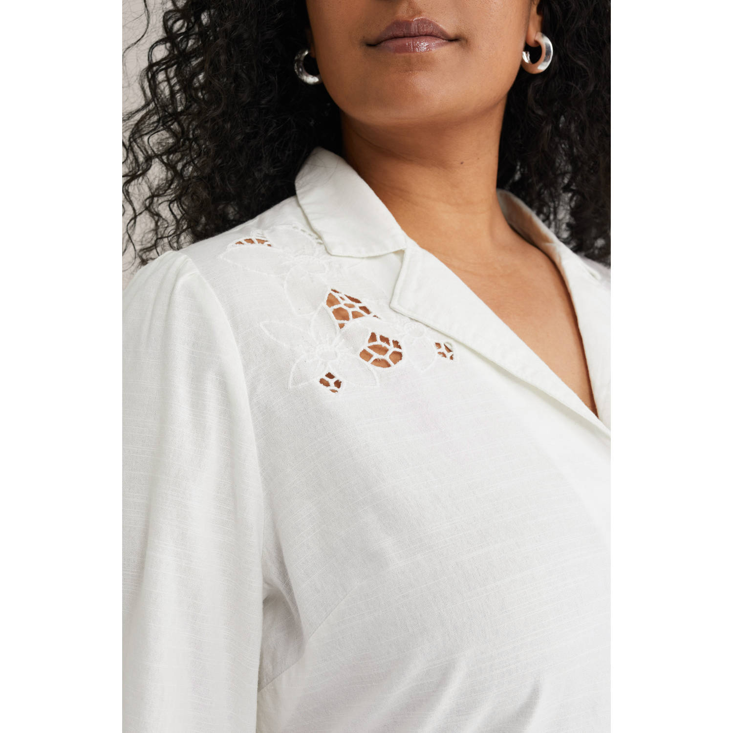 WE Fashion Curve blouse wit broderie