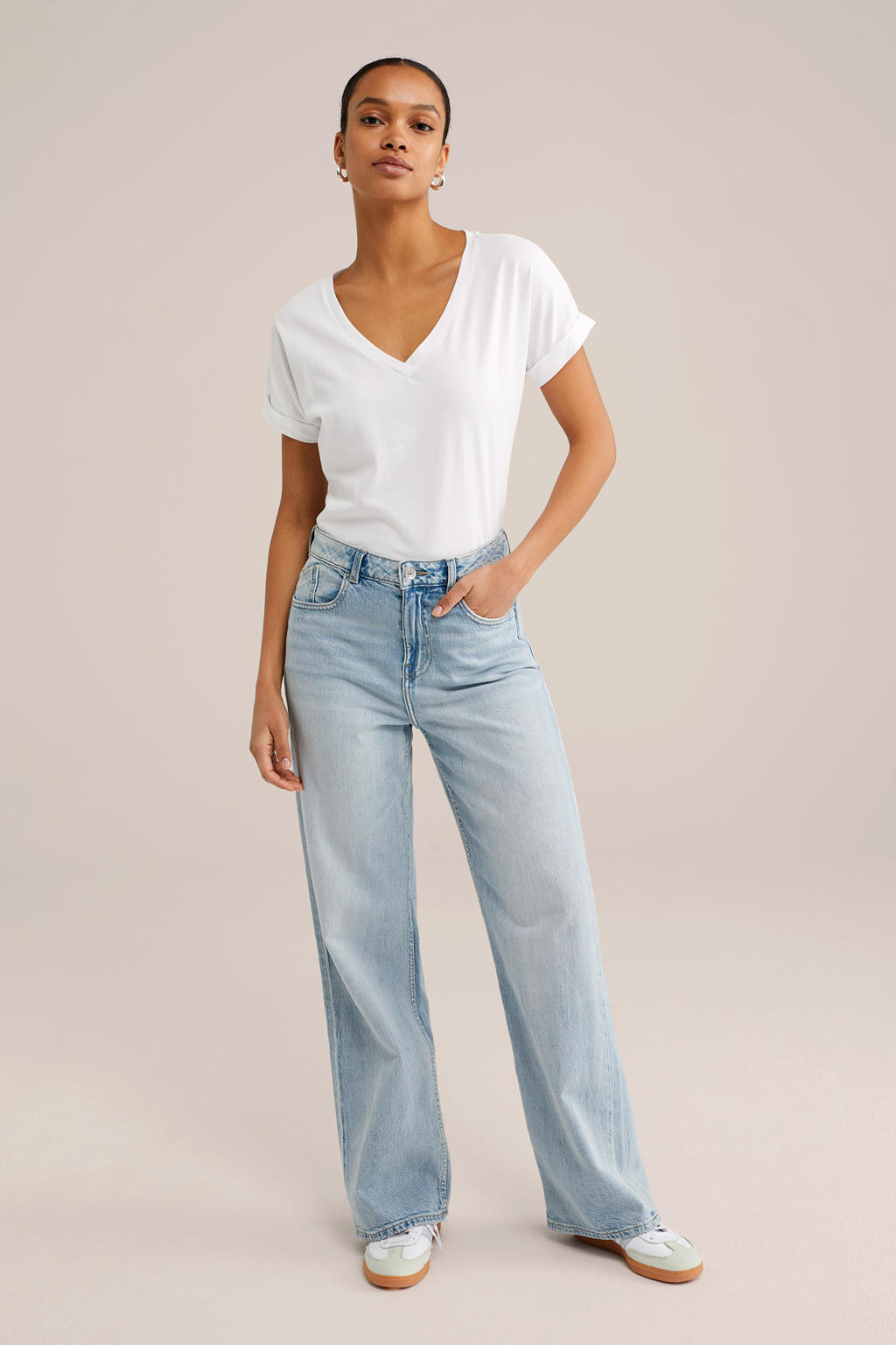 Witte dames WE Fashion top met effen, korte mouwen en V-hals