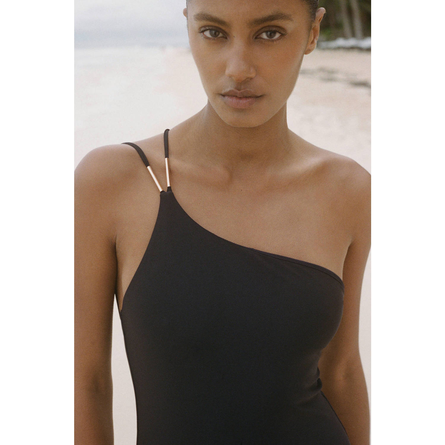 Mango one shoulder badpak zwart