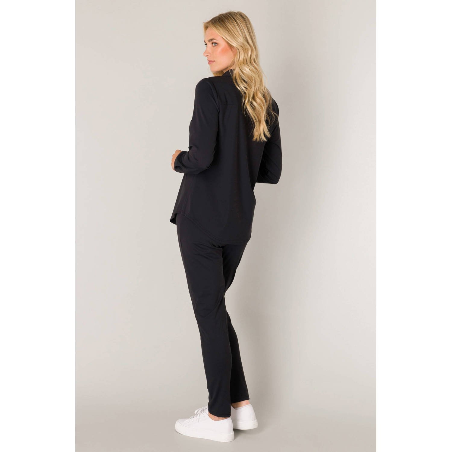 Base Level slim regular waist broek zwart