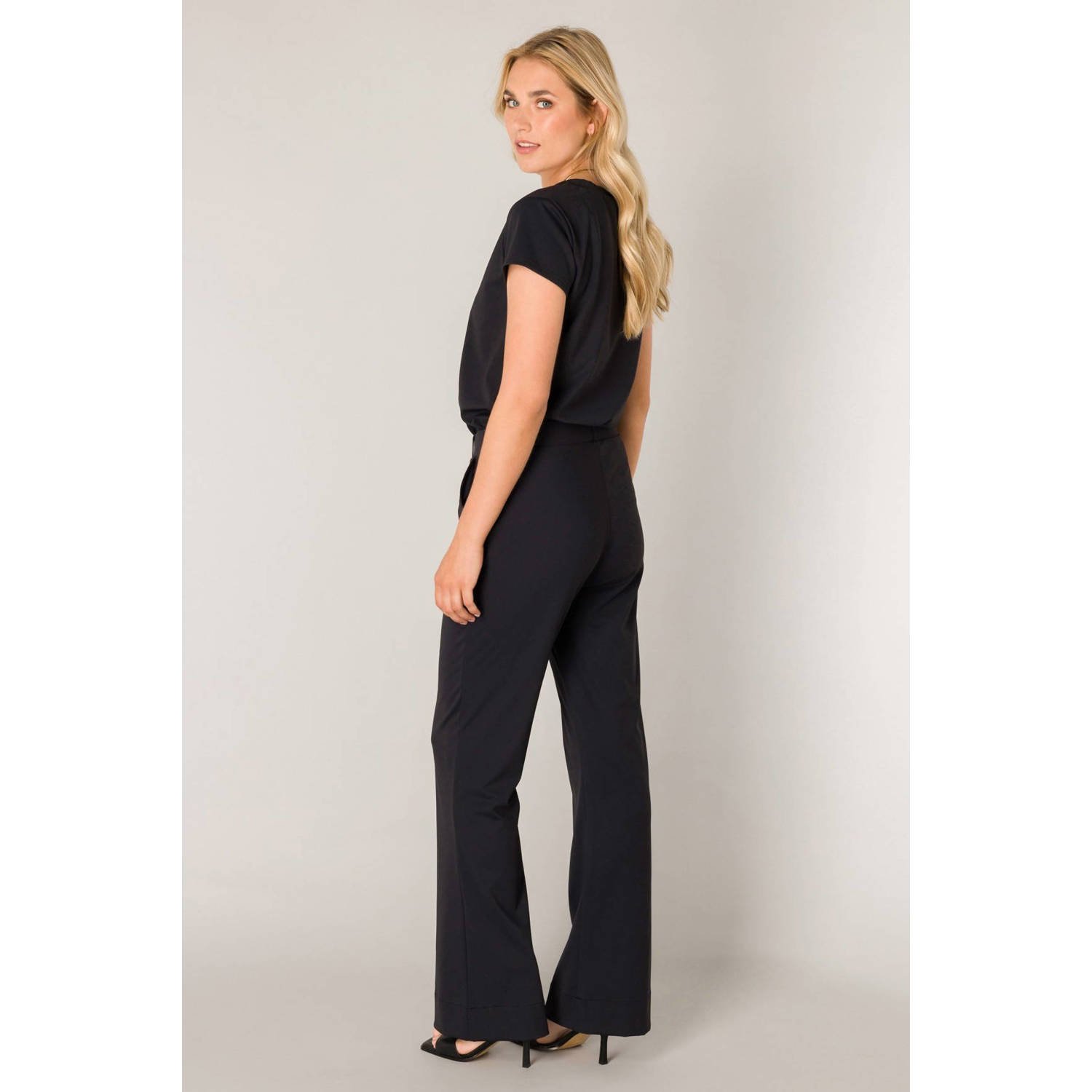 Base Level slim regular waist broek zwart