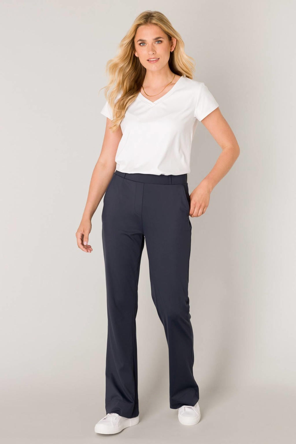 Donkerblauwe dames Base Level slim regular waist broek van travelstof met vetersluiting en effen