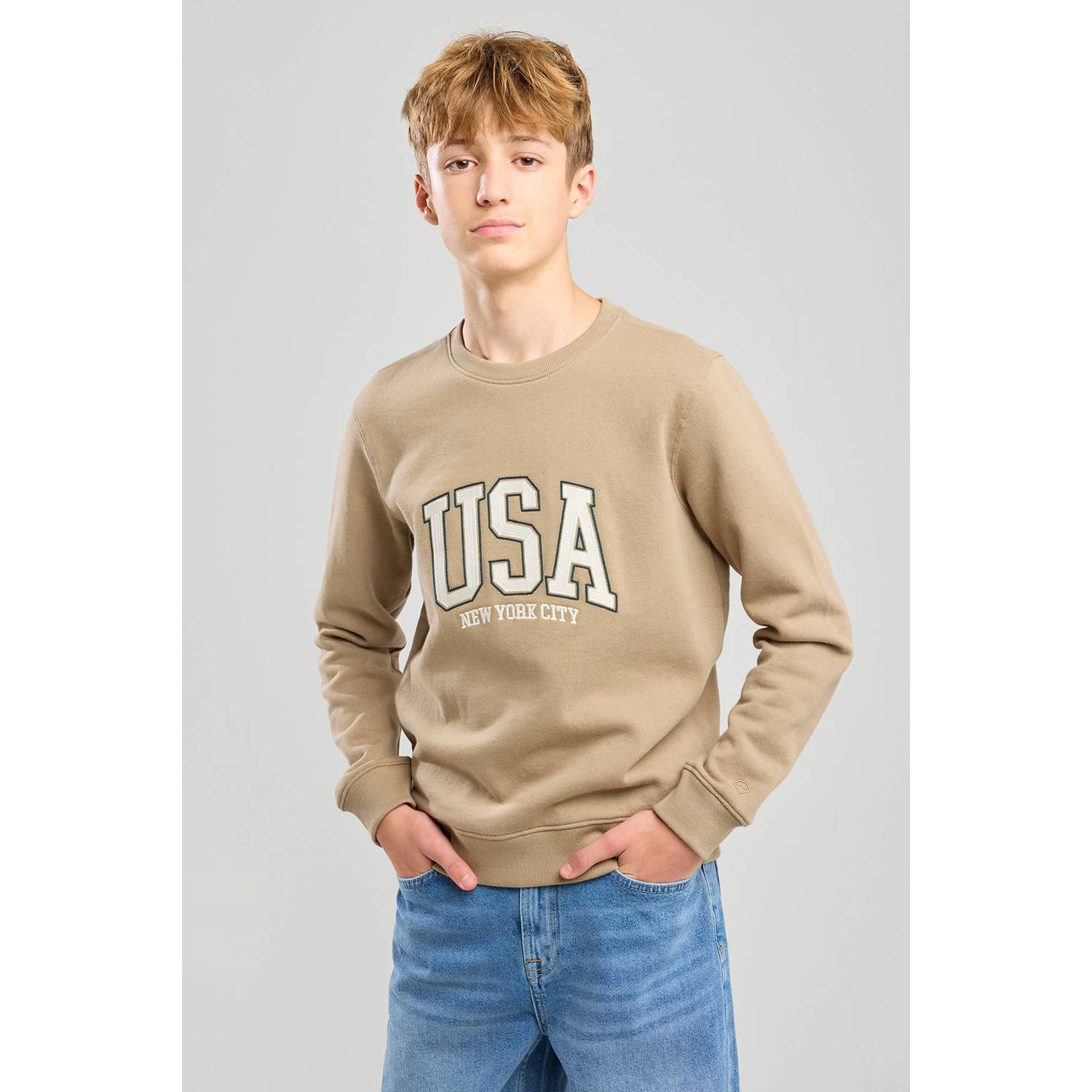 America Today sweater beige
