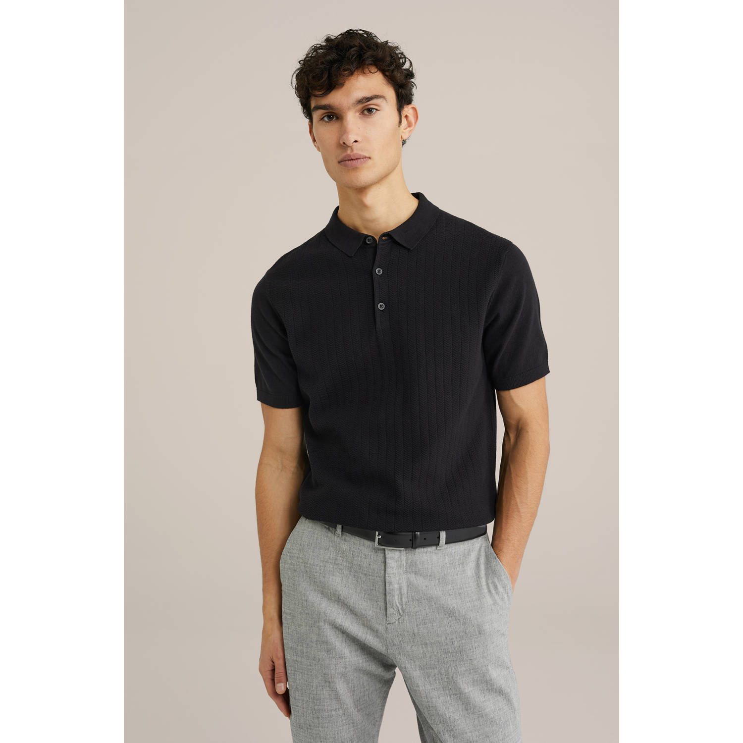 WE Fashion regular polo fijn gebreid zwart