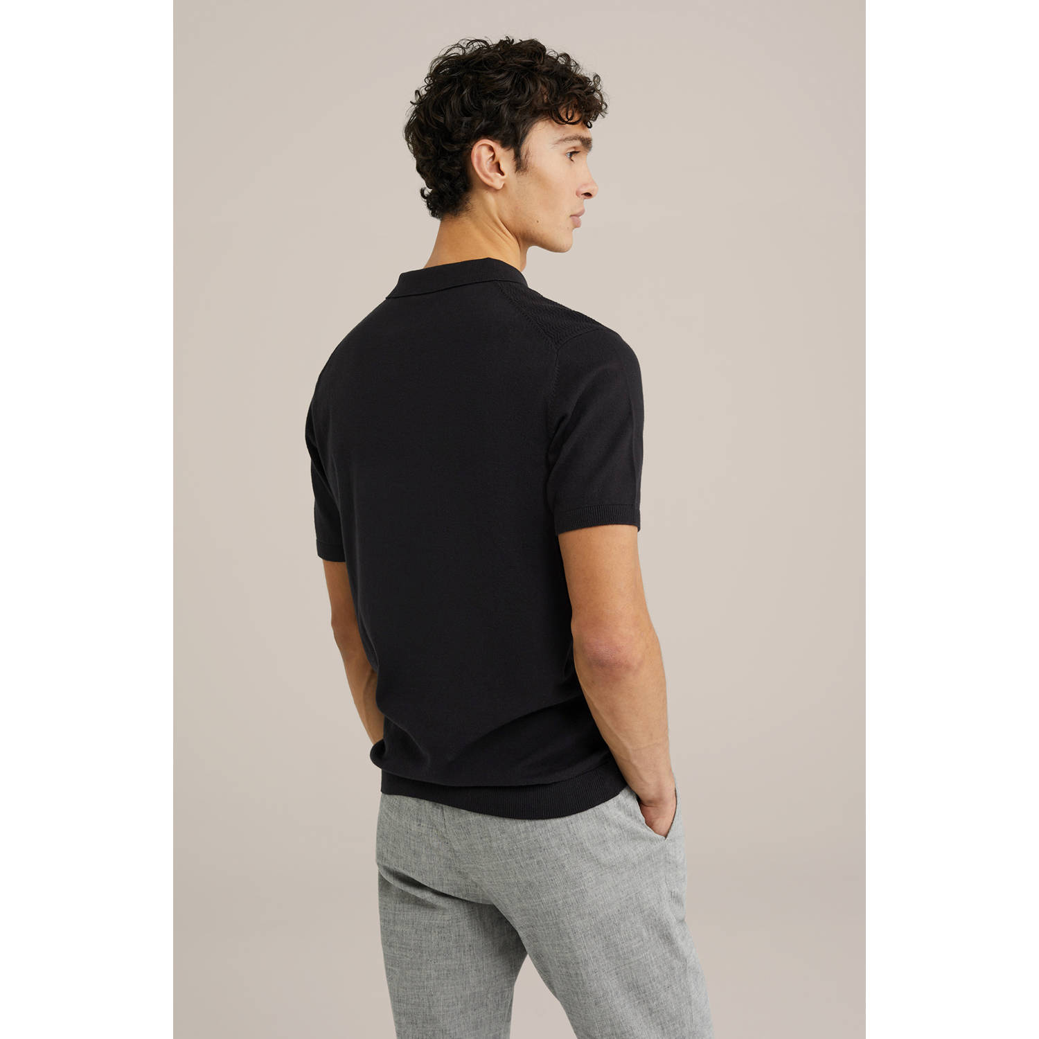 WE Fashion regular polo fijn gebreid zwart