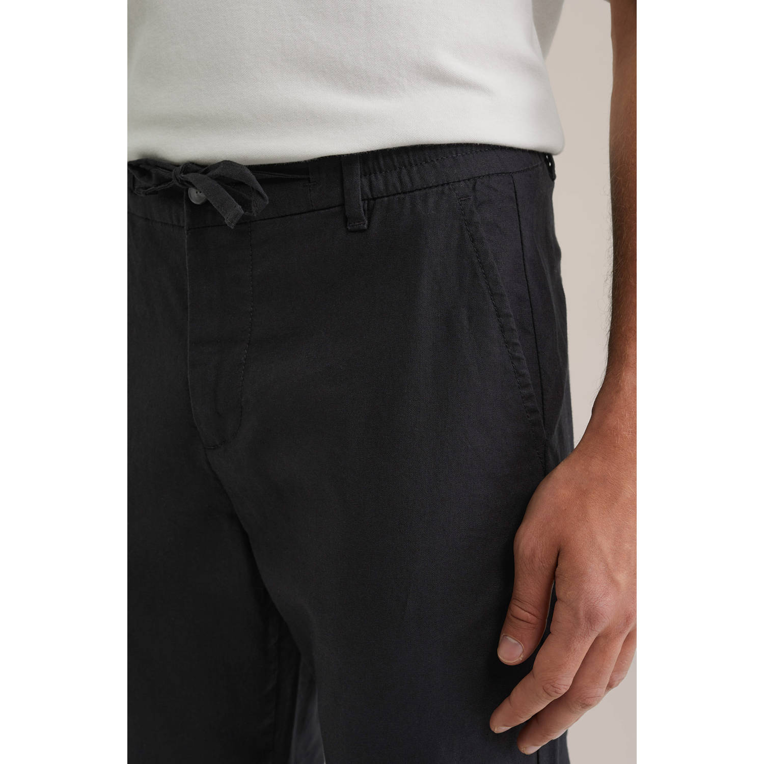 WE Fashion tapered chino zwart