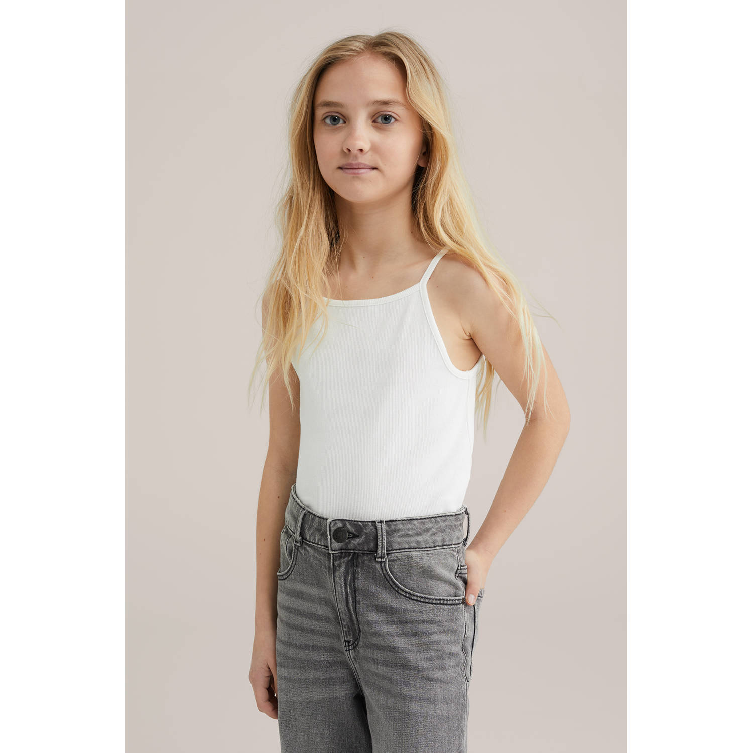 WE Fashion mouwloze top wit rib gebreid