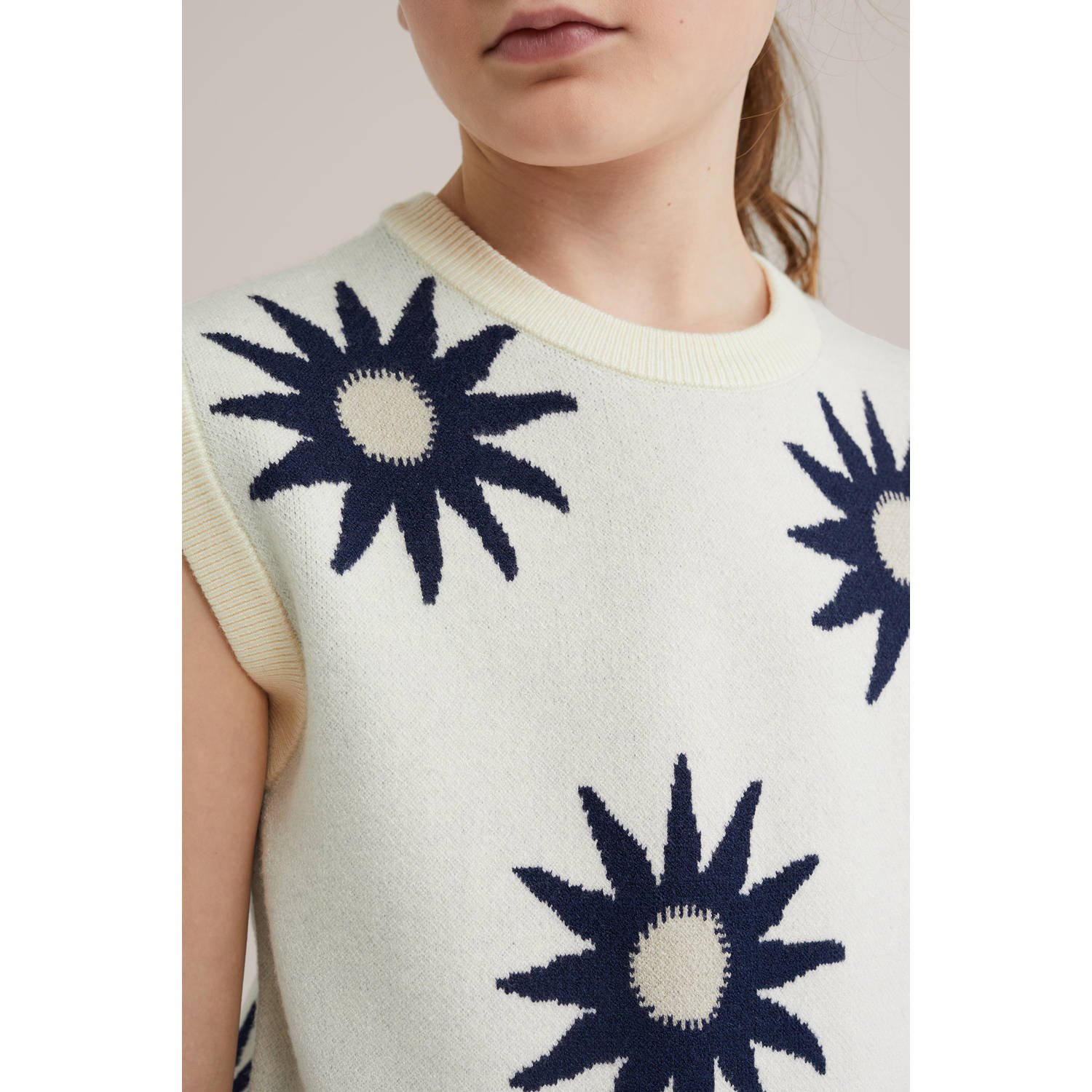 WE Fashion mouwloze top ecru