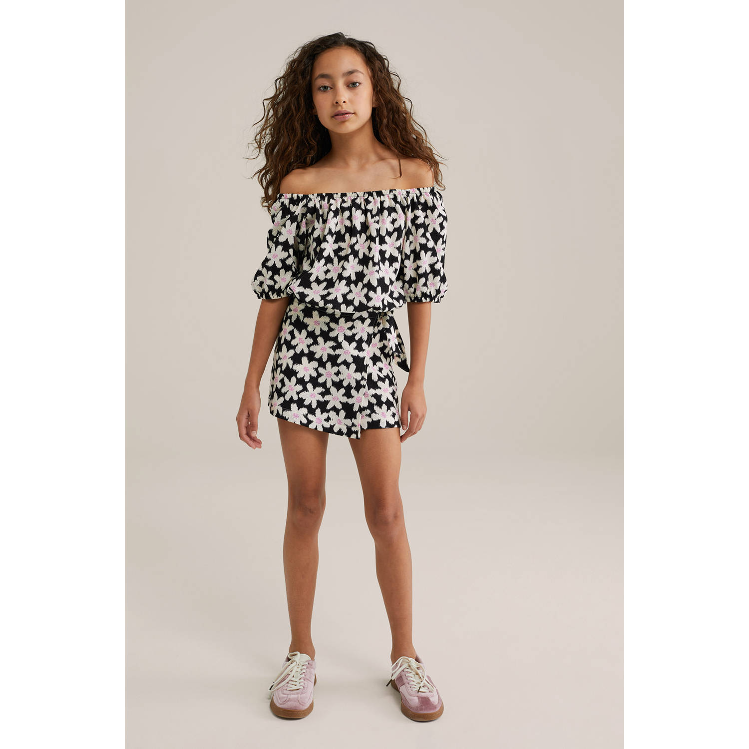 WE Fashion cropped top zwart