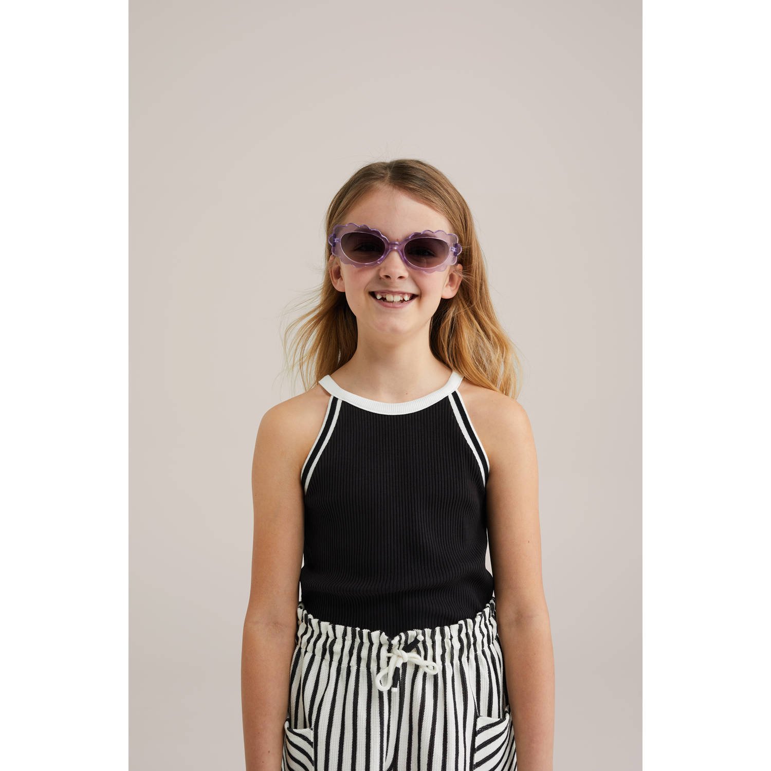 WE Fashion mouwloze top zwart rib gebreid