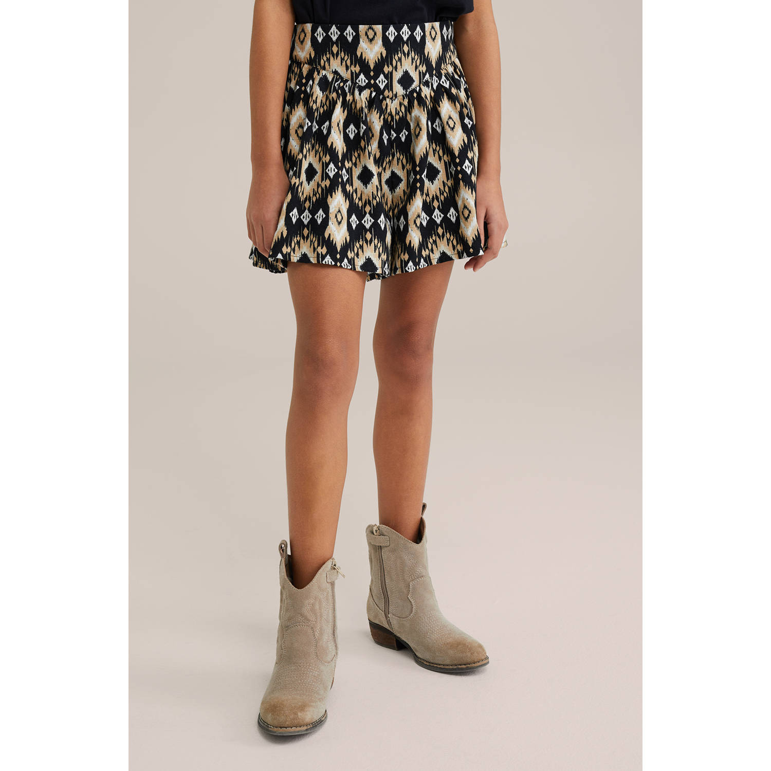 WE Fashion casual short zwart