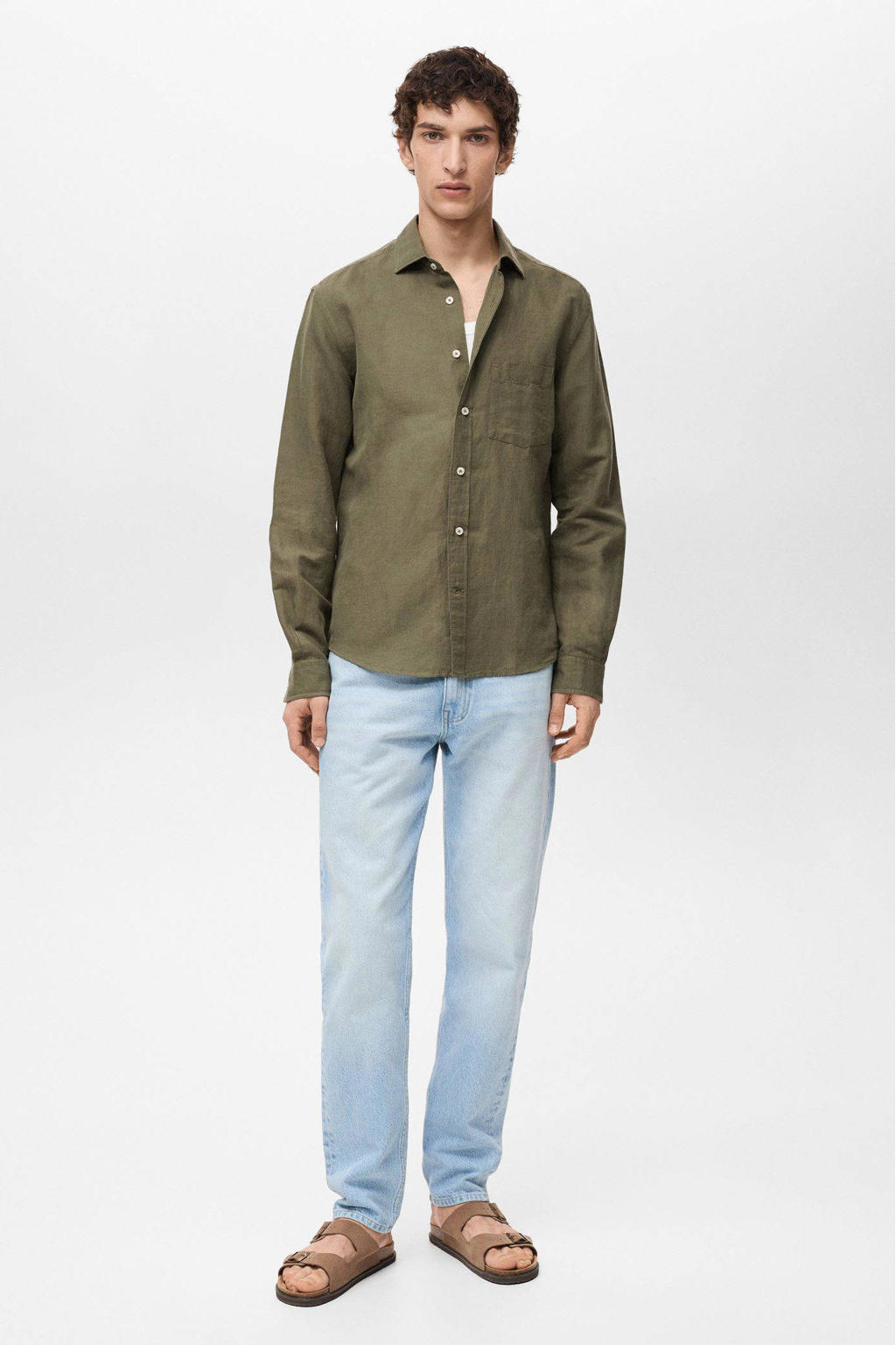 Kakikleurige heren Mango Man linnen casual overhemd met effen, lange mouwen, klassieke kraag en knoopsluiting