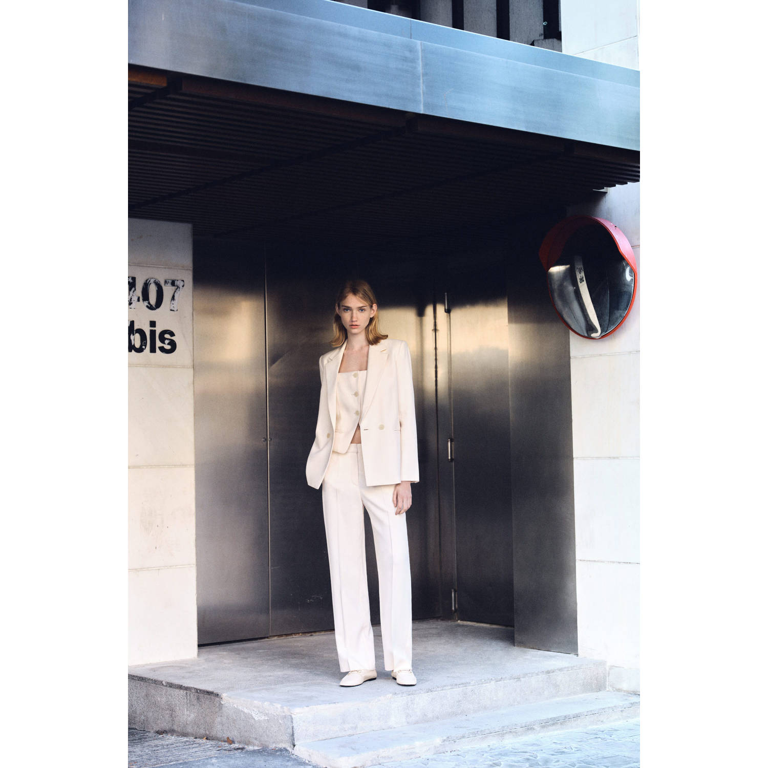 Mango straight regular waist pantalon ecru