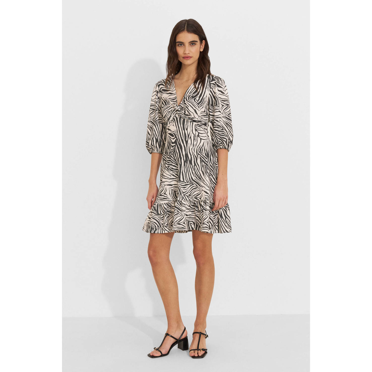 Ruby crinkle mini jurk met zebra print zwart wit