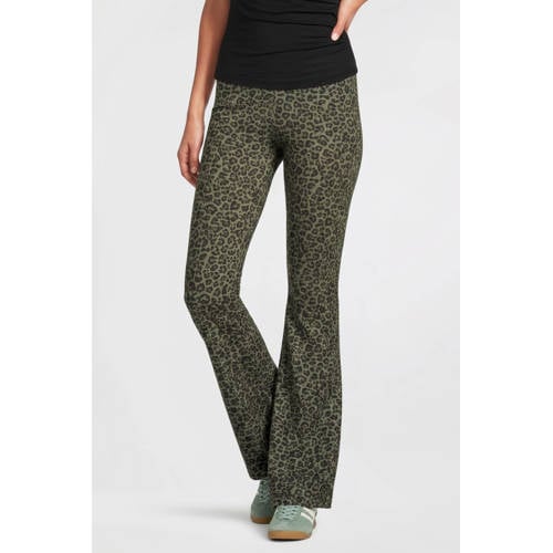 anytime flared broek met panterprint khaki afbeelding
