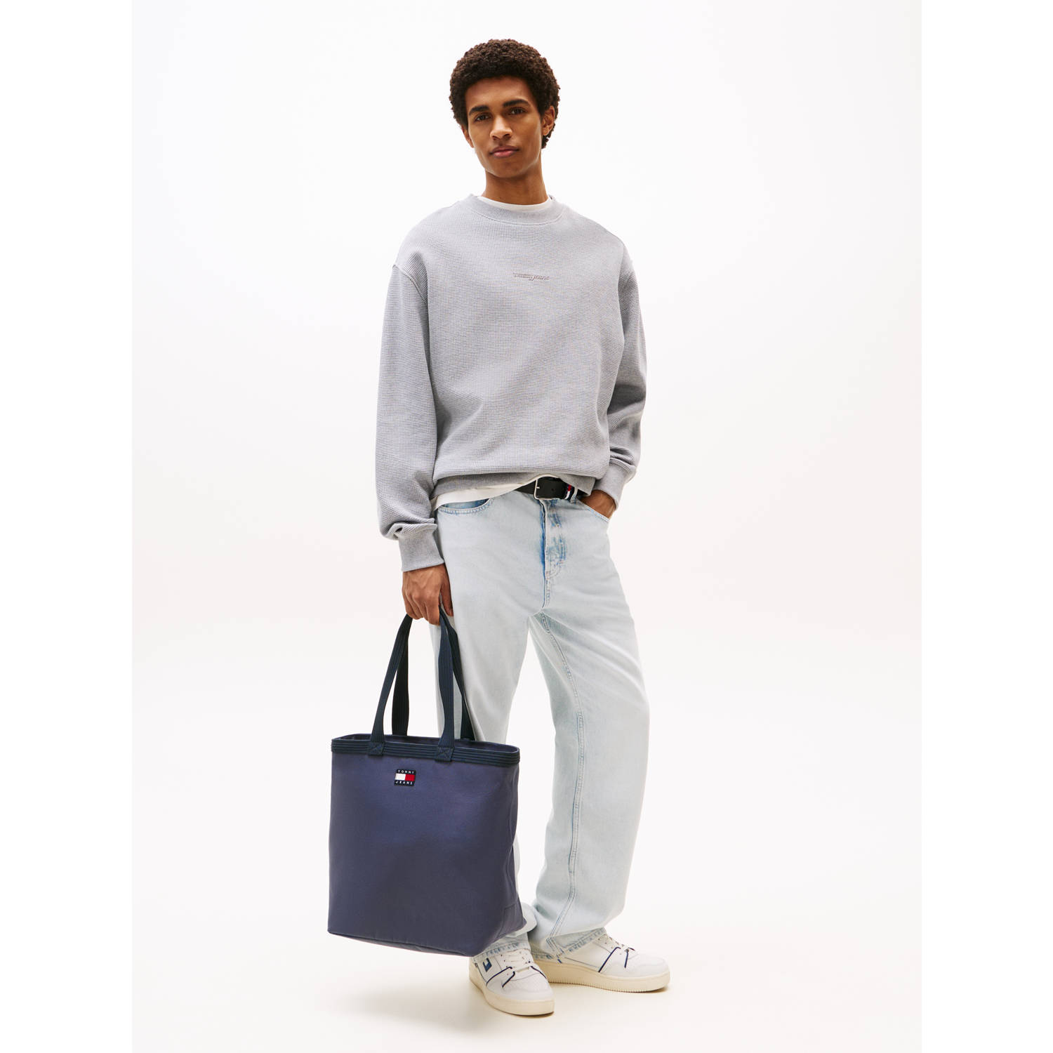 Tommy Jeans shopper TJM Collegiate donkerblauw