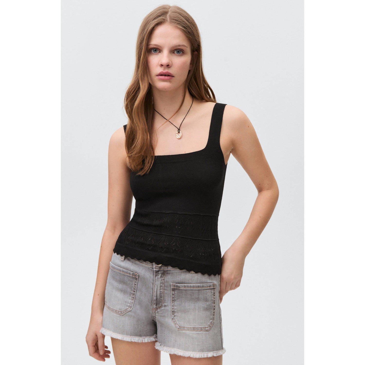 MANGO TEEN mouwloze top zwart fijn gebreid