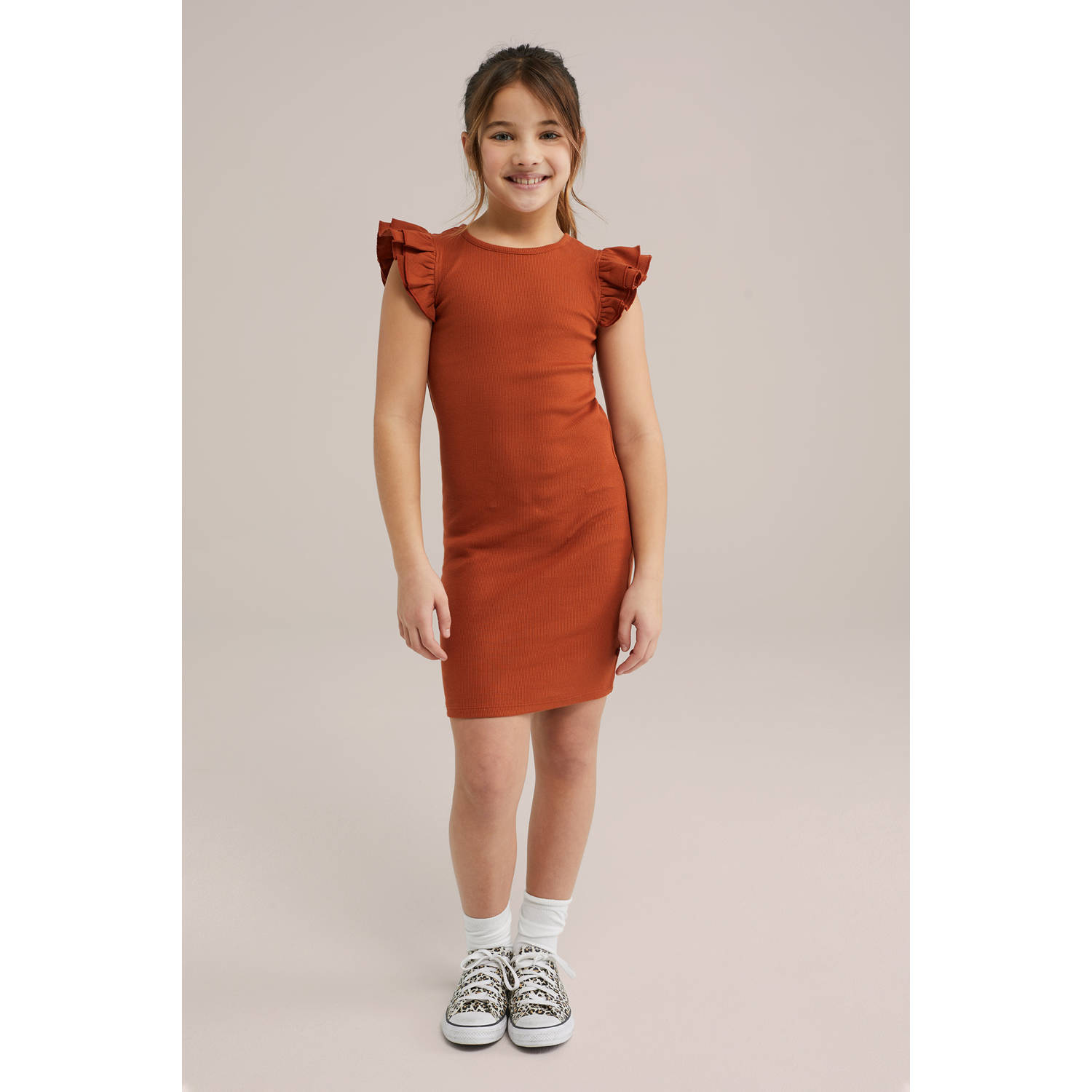 WE Fashion korte jurk rib gebreid roodbruin