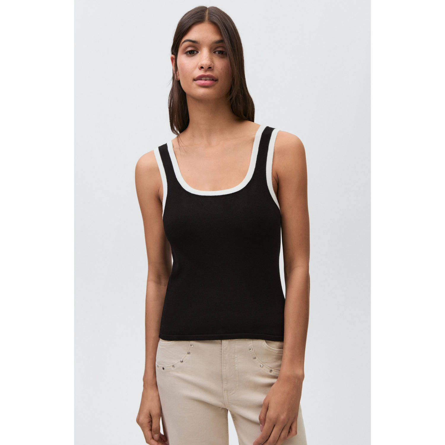 MANGO TEEN mouwloze top zwart