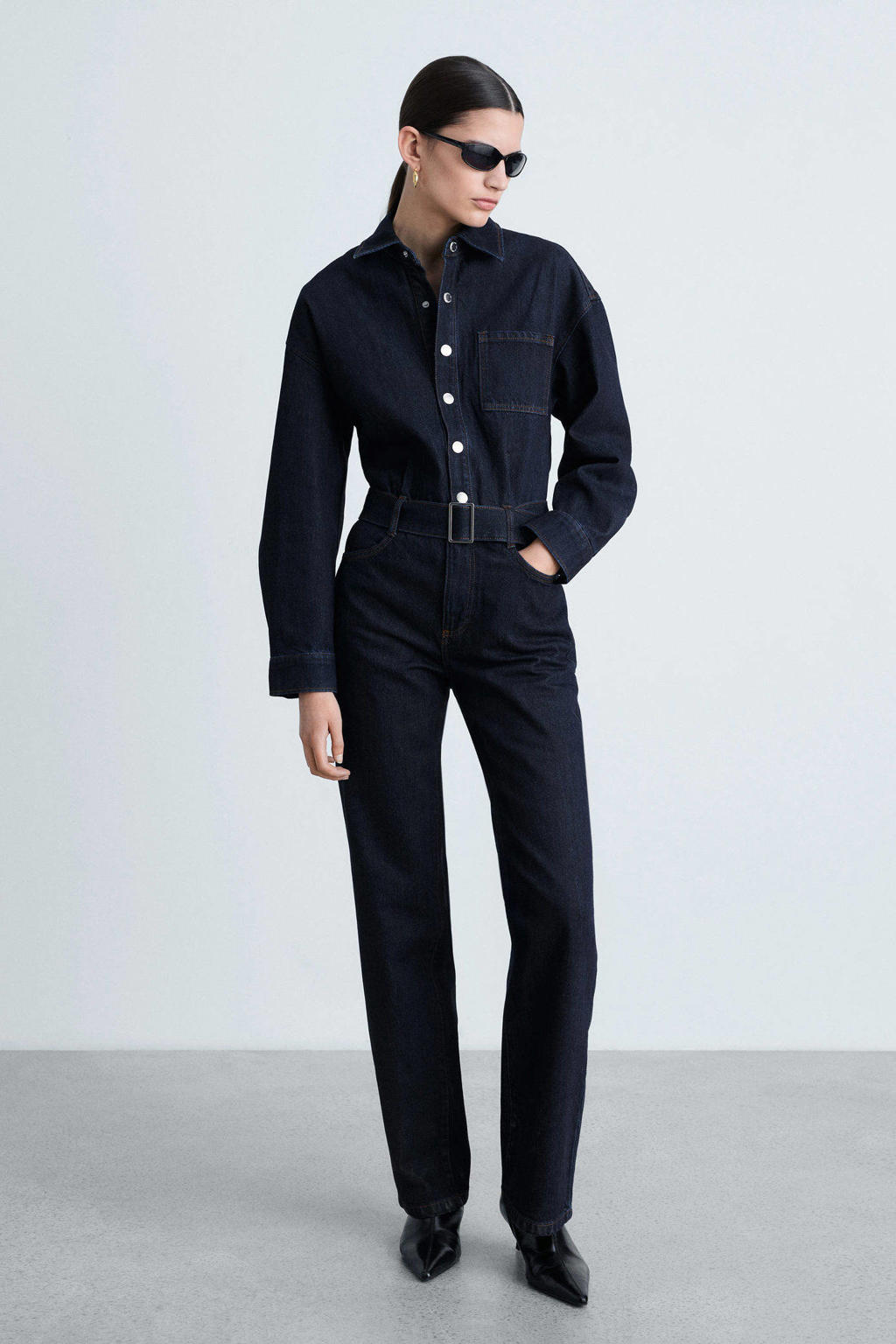 Dark blue denim dames Mango straight jumpsuit dark blue van denim met knoopsluiting en effen