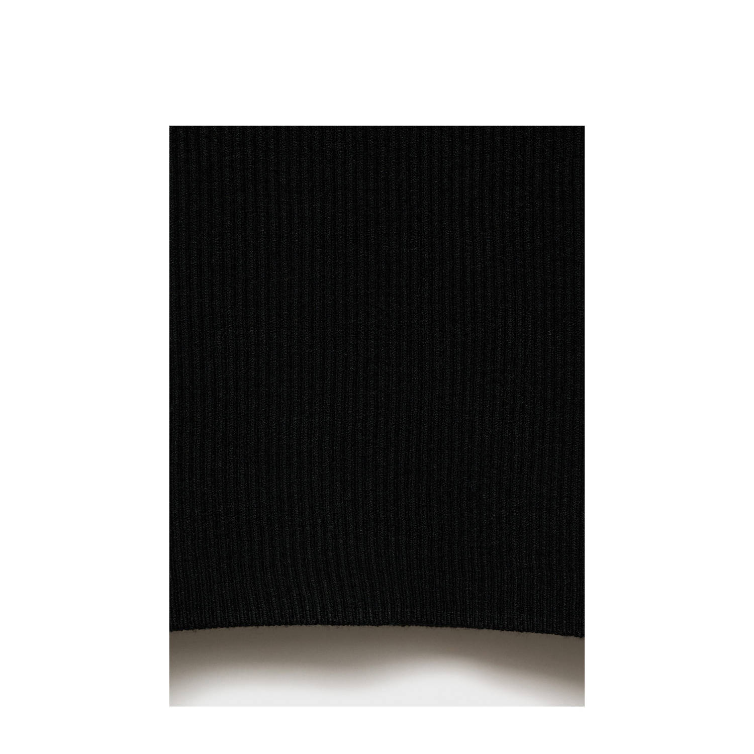 Mango mouwloze top zwart rib gebreid