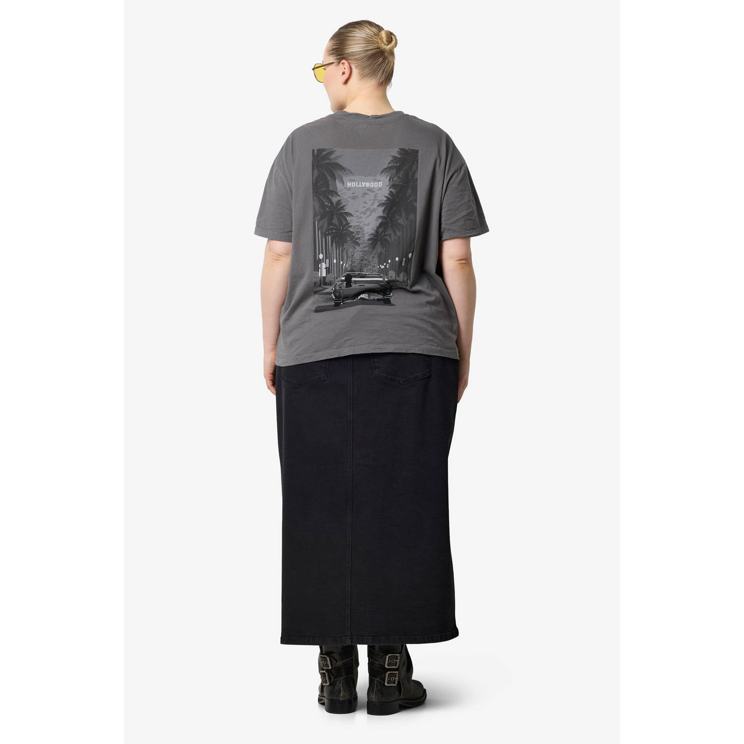 NOISY MAY Curve T-shirt grijsbruin
