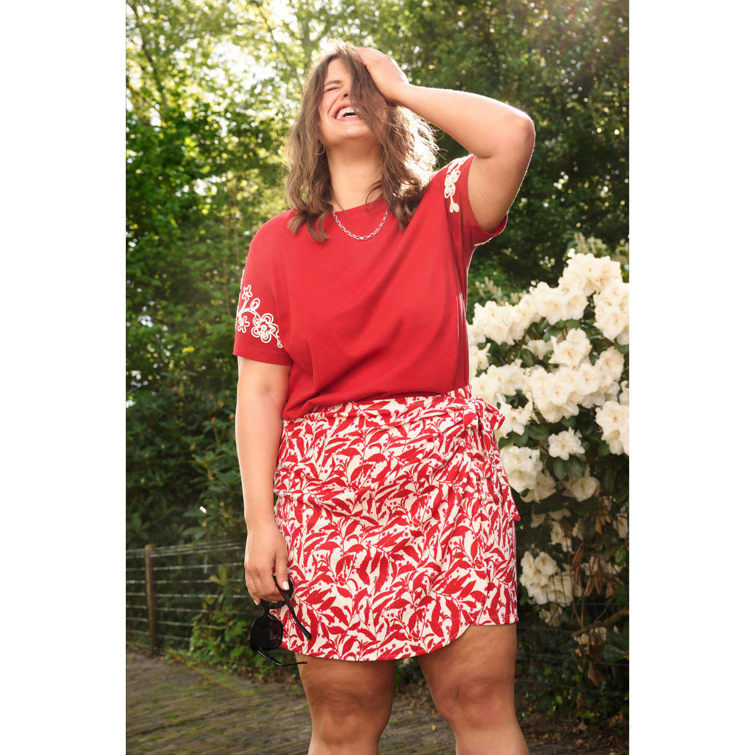 ONLY CARMAKOMA skort rood