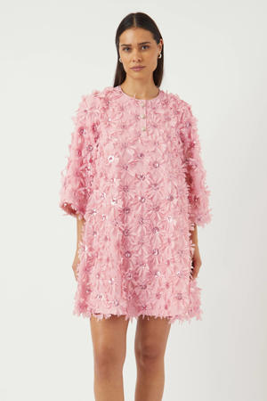 korte jurk met pailletten roze