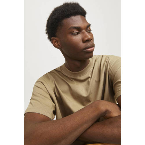 JACK & JONES ESSENTIALS relaxed T-shirt lichtbruin afbeelding