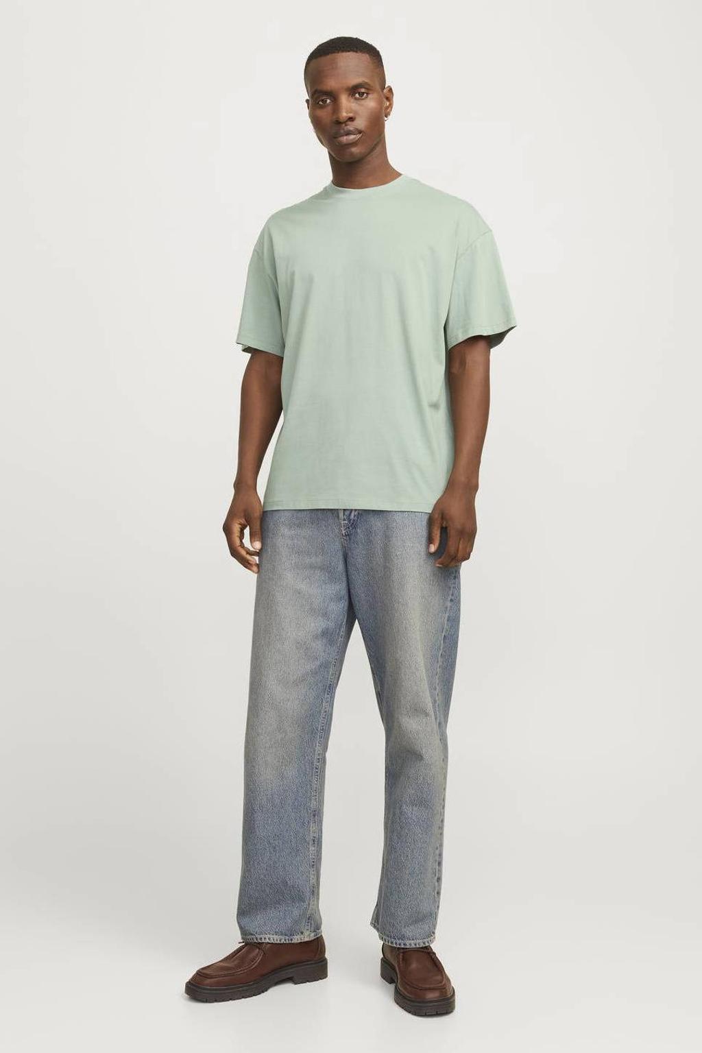 JACK & JONES ESSENTIALS relaxed T-shirt lichtgroen
