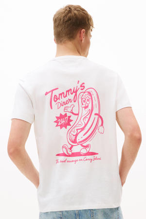 T-shirt wit