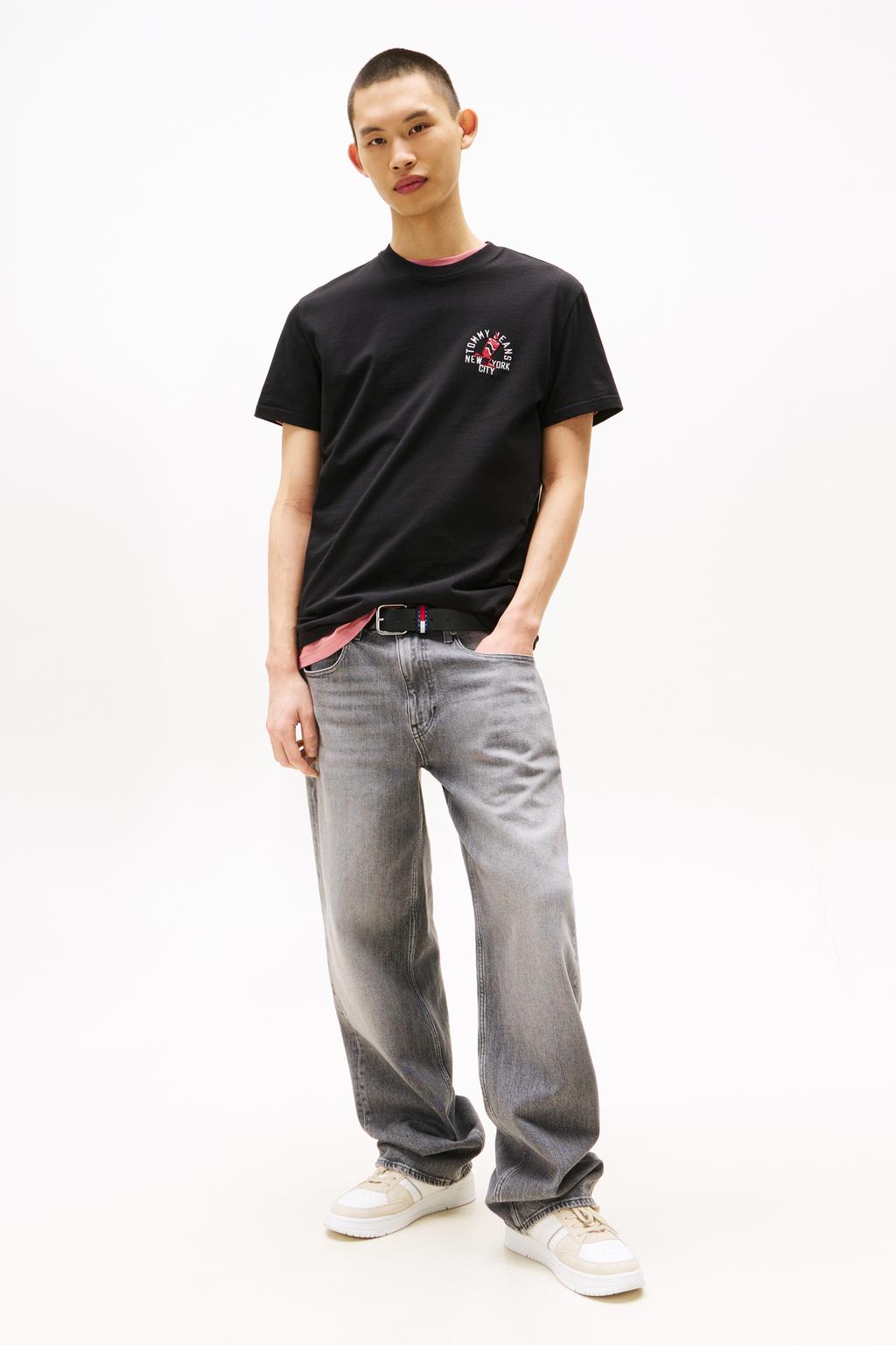 Zwarte heren Tommy Jeans T-shirt van katoen met printopdruk, korte mouwen en ronde hals