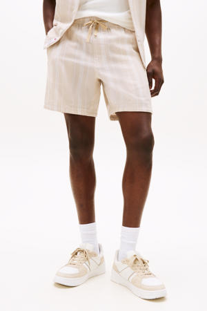 regular casual short ecru