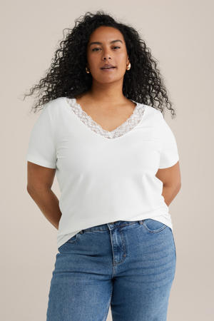 T-shirt wit