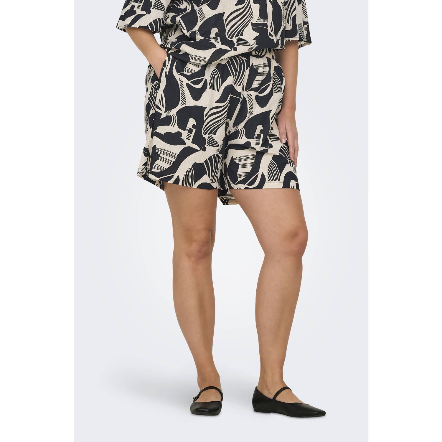 ONLY CARMAKOMA regular casual short beige