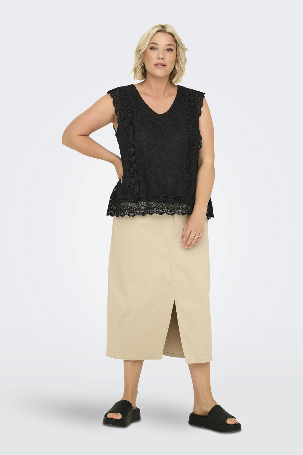 Zwarte dames ONLY CARMAKOMA kanten top met effen, V-hals en geweven detail