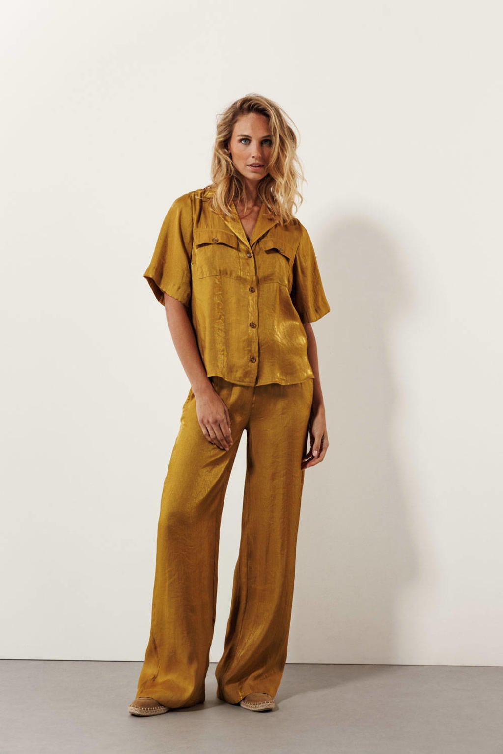 Bronzen dames Tramontana blouse van viscose met effen, driekwart mouwen, V-hals en knoopsluiting