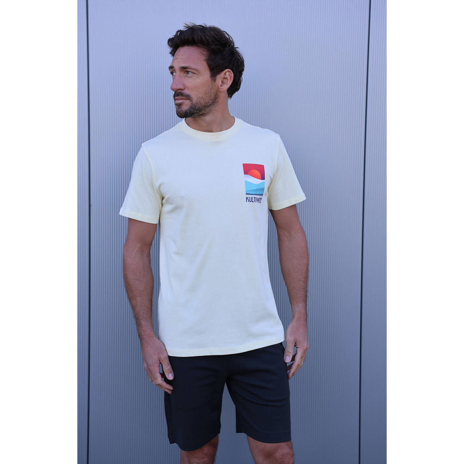 Kultivate T-shirt geel