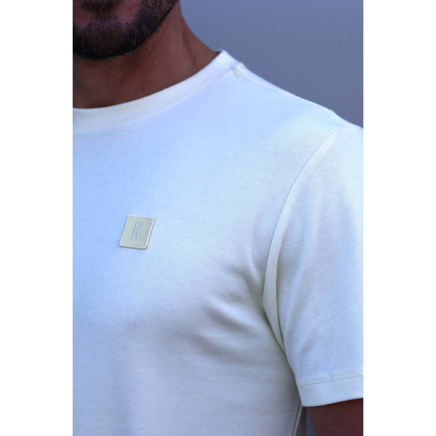 Kultivate T-shirt geel