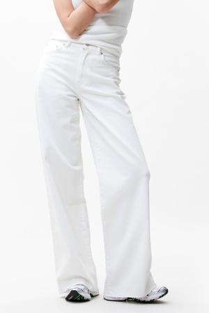 high waist wide leg jeans wit