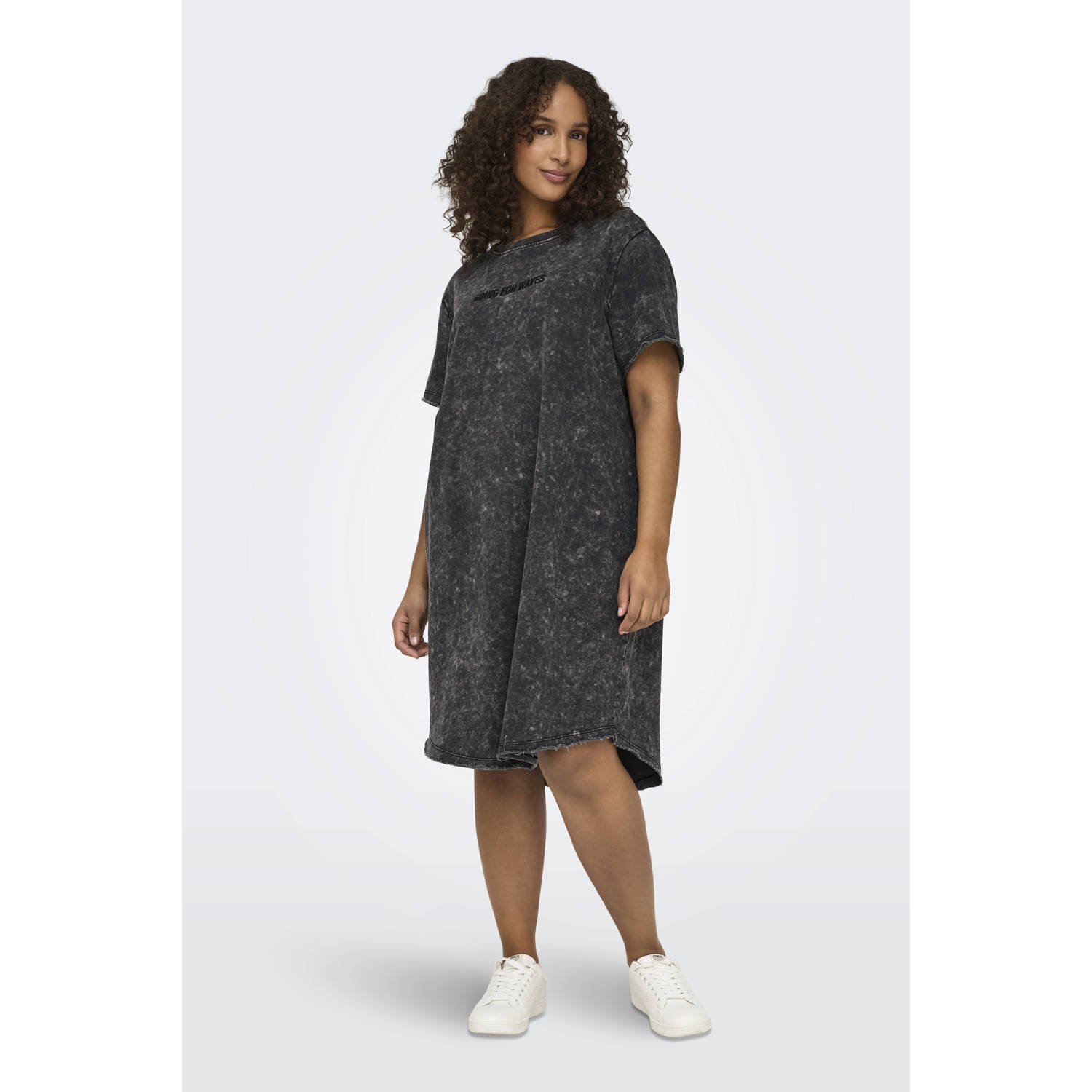 ONLY CARMAKOMA t-shirtjurk antraciet