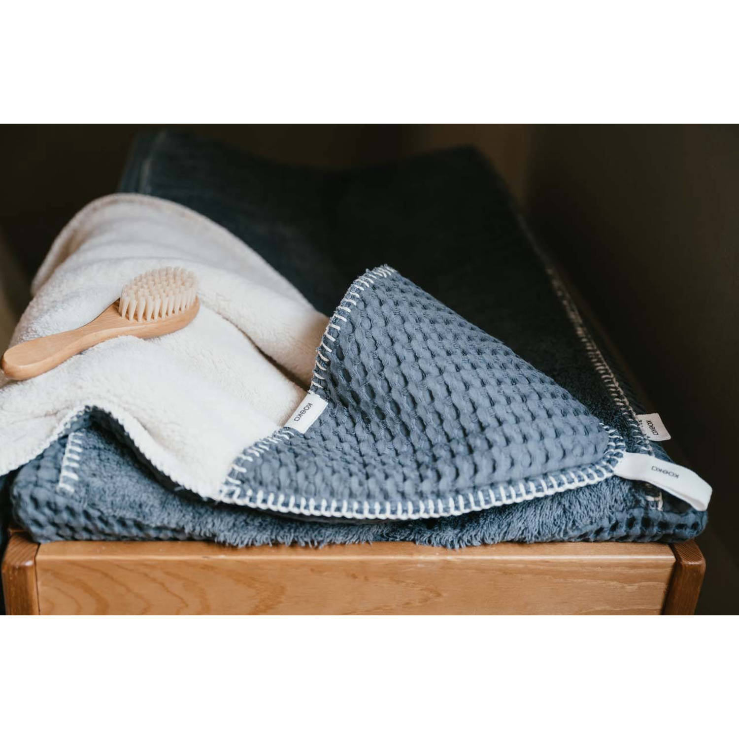 Koeka omslagdoek Oslo wafel teddy bluestone