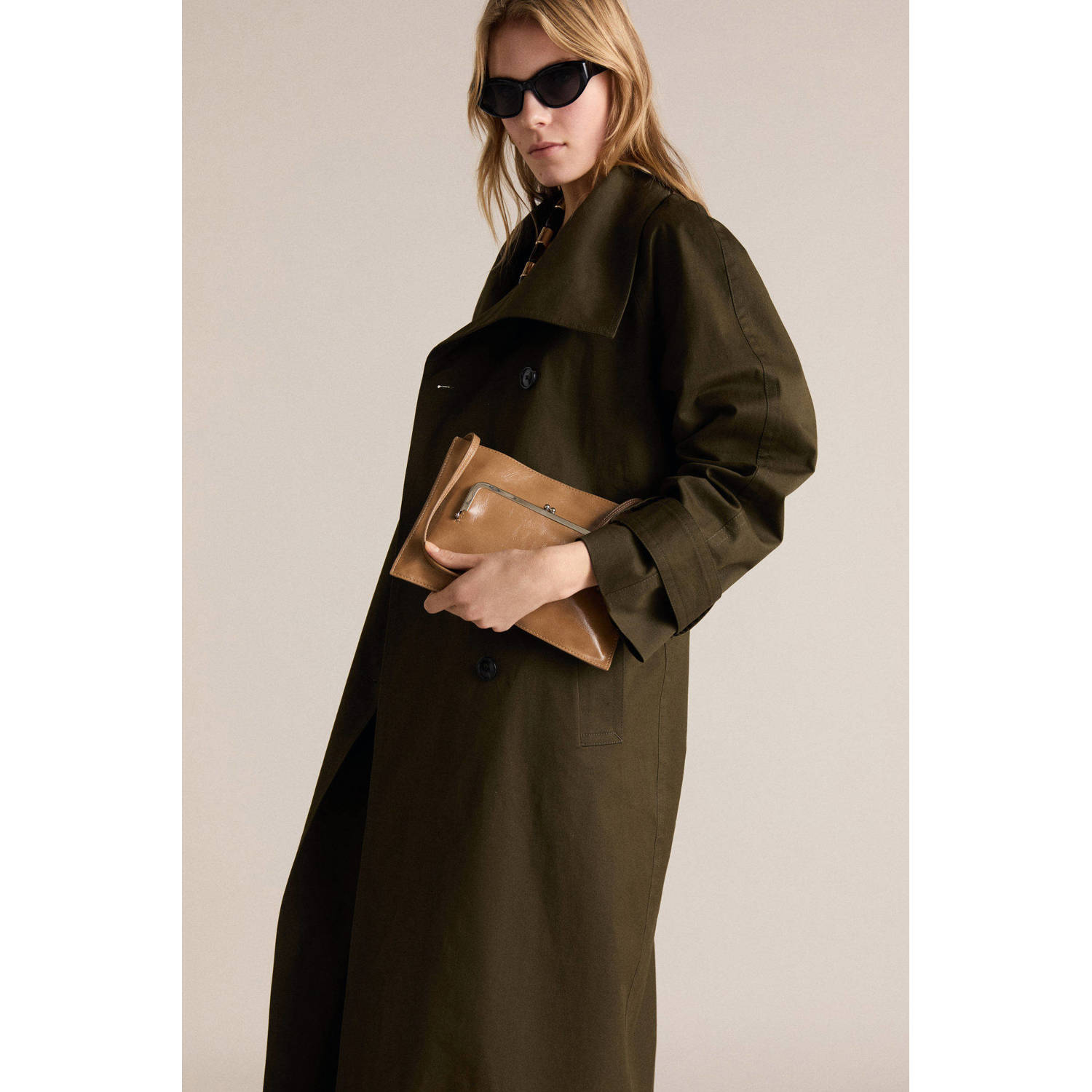 Mango trenchcoat kaki
