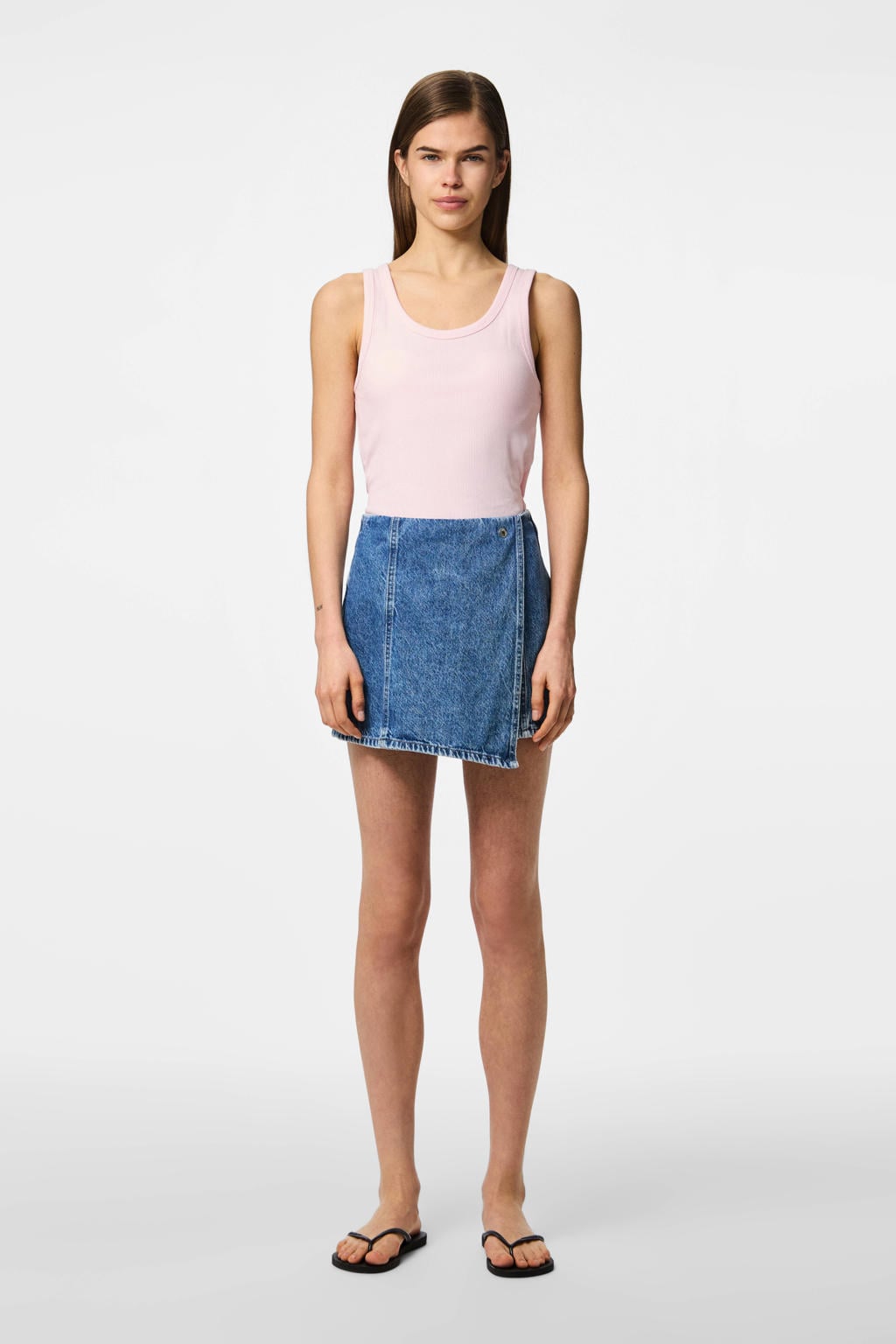 Blauwe dames PIECES skort van denim met regular waist, knoopsluiting en effen