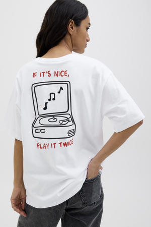 T-shirt wit