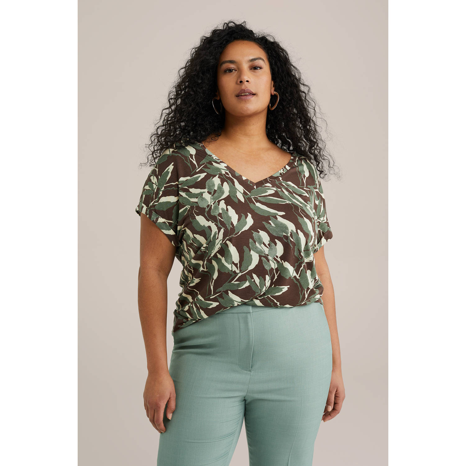 WE Fashion Curve T-shirt bruin
