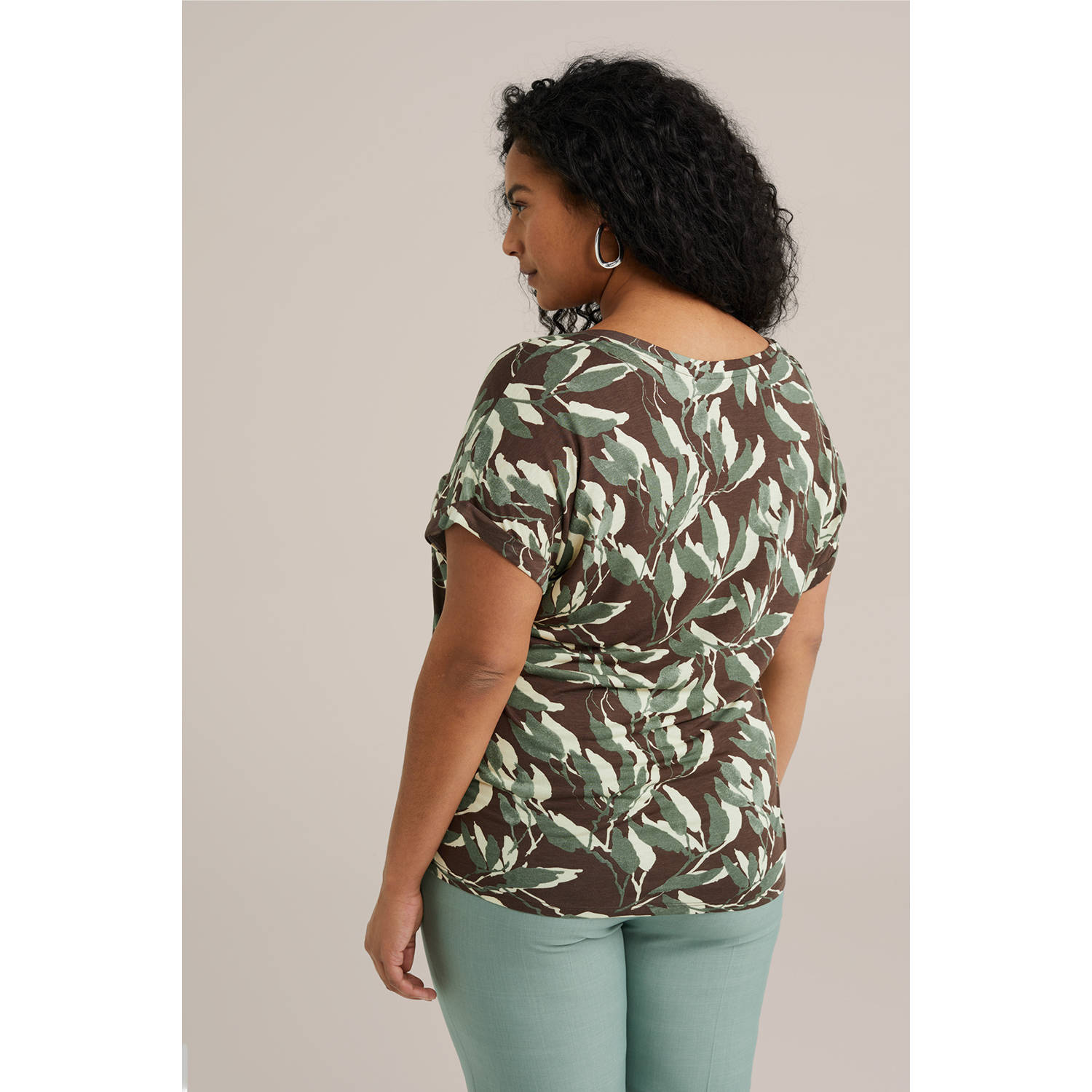 WE Fashion Curve T-shirt bruin