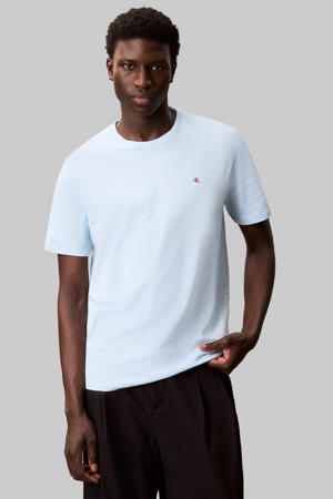 T-shirt lichtblauw