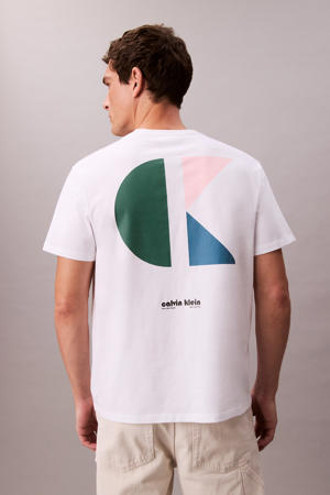 T-shirt wit