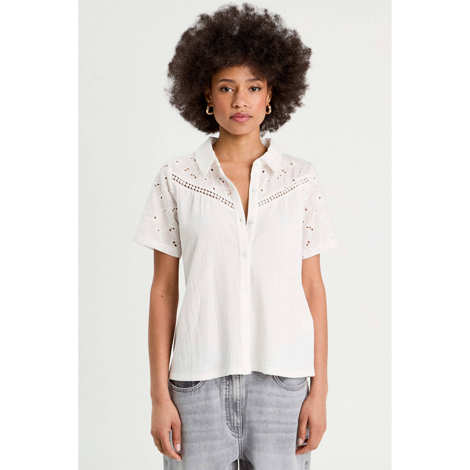 Cache blouse ecru broderie